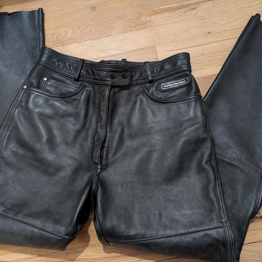 Harley-Davidson Black Leather Detail with Bronze Accent